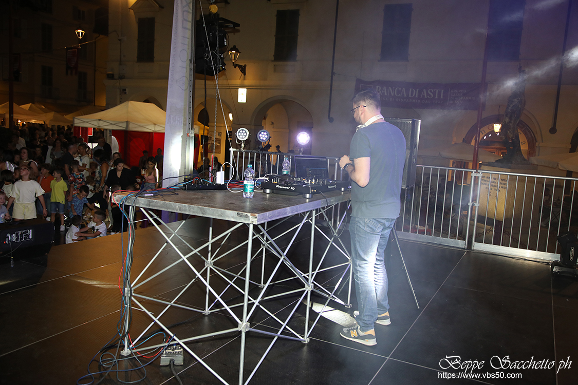 VBS_8407 - VBS_7864 - A Tutta Birra 2022 - ProLoco San Damiano d'Asti - Set vocals Ale Morbell & DJ Cucky.jpg